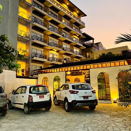 Bodhi Suites Boutique Hotel And Spa Pokhara Ngoại thất bức ảnh