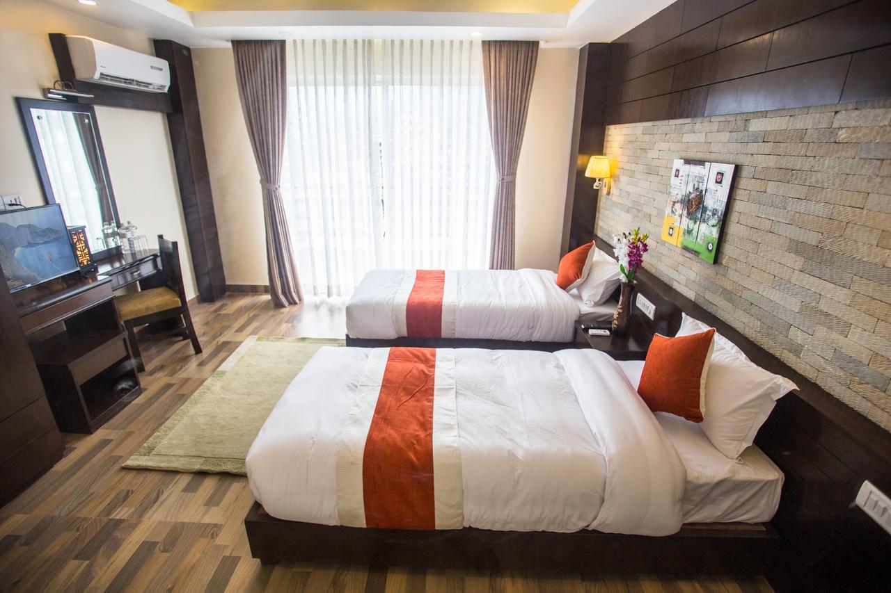 Bodhi Suites Boutique Hotel And Spa Pokhara Ngoại thất bức ảnh