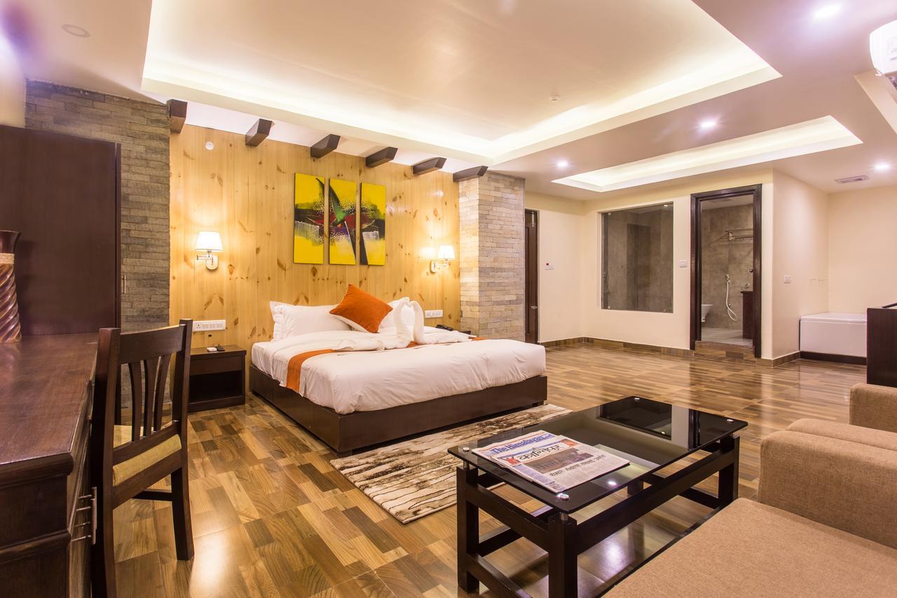 Bodhi Suites Boutique Hotel And Spa Pokhara Ngoại thất bức ảnh